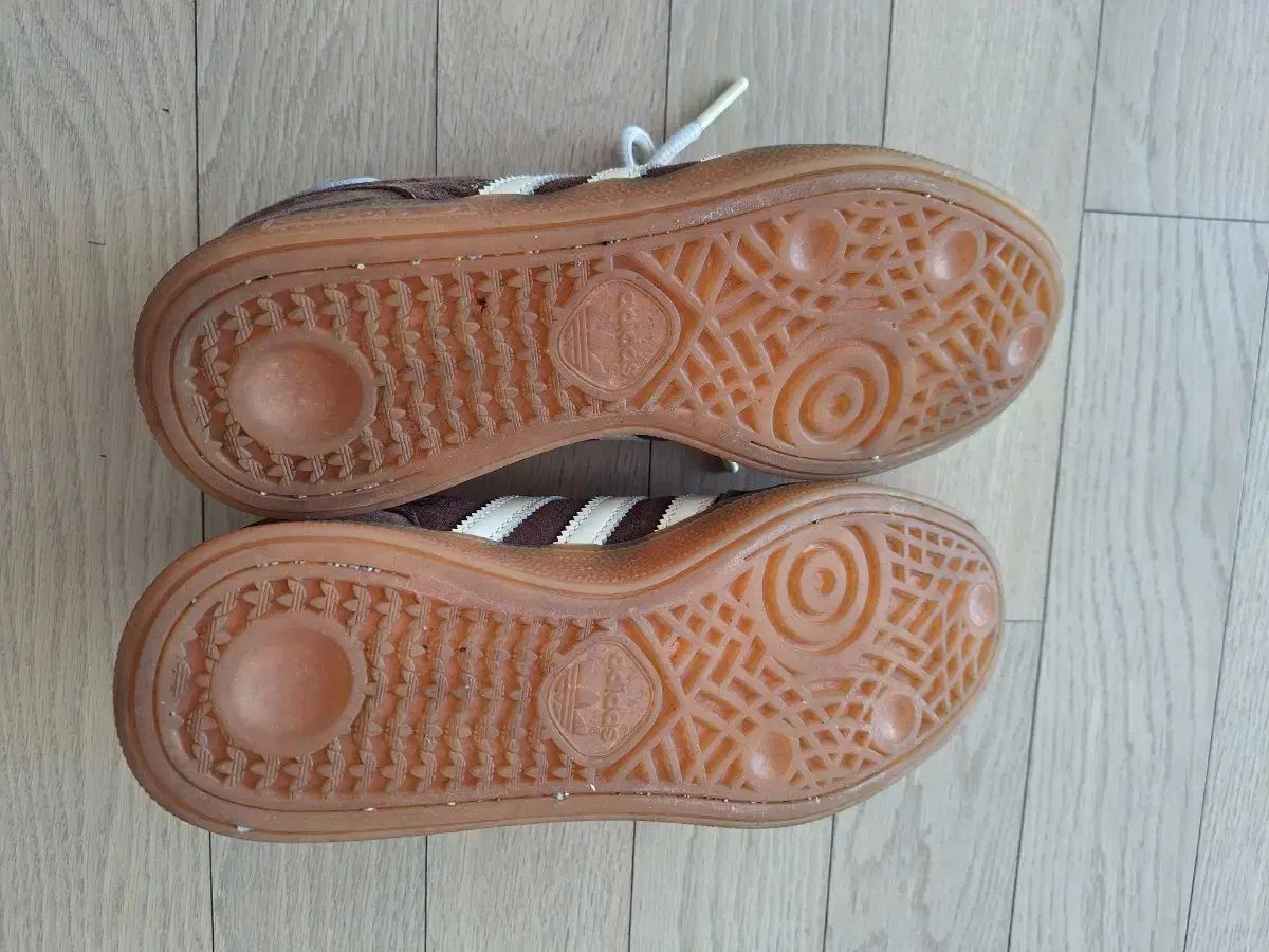 スポーティアンドリッチ ブラウン