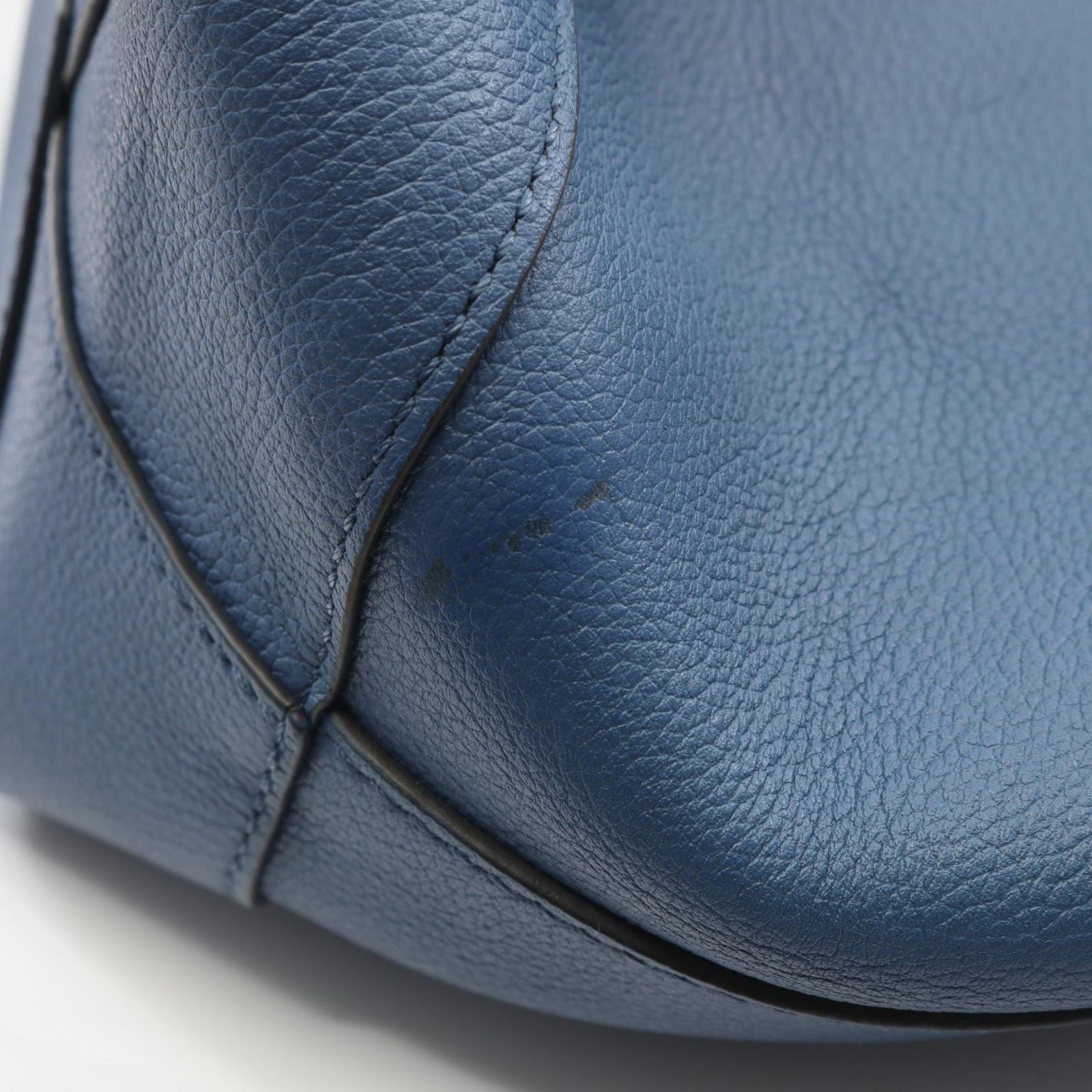 ヴィトン ロックミー