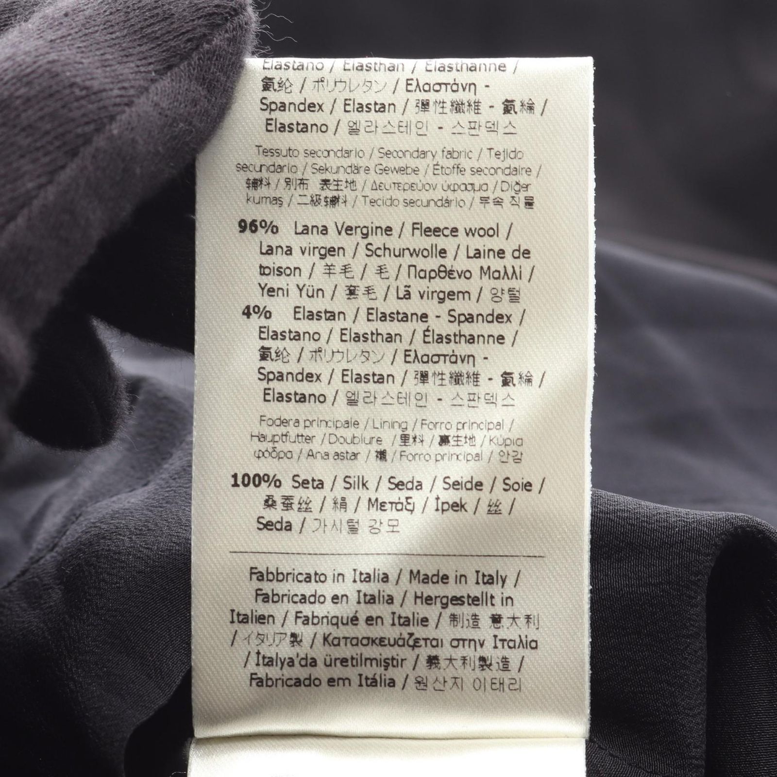 FENDI フェンディ