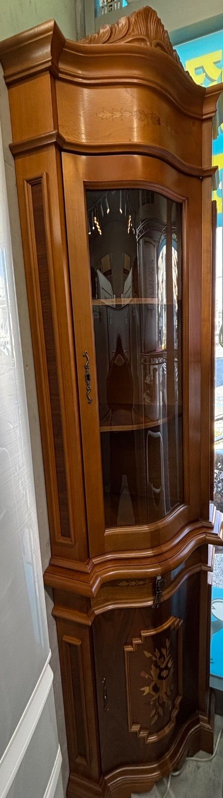 アンティーク コーナーキャビネット コーナー家具 飾り棚 ガラス棚