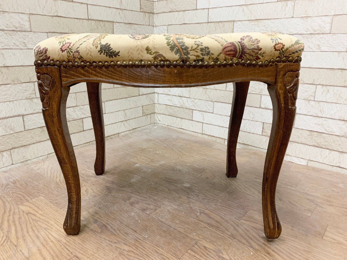 ◇イタリアンクラシック調 スツール 猫脚 鋲打ち ゴブラン織り