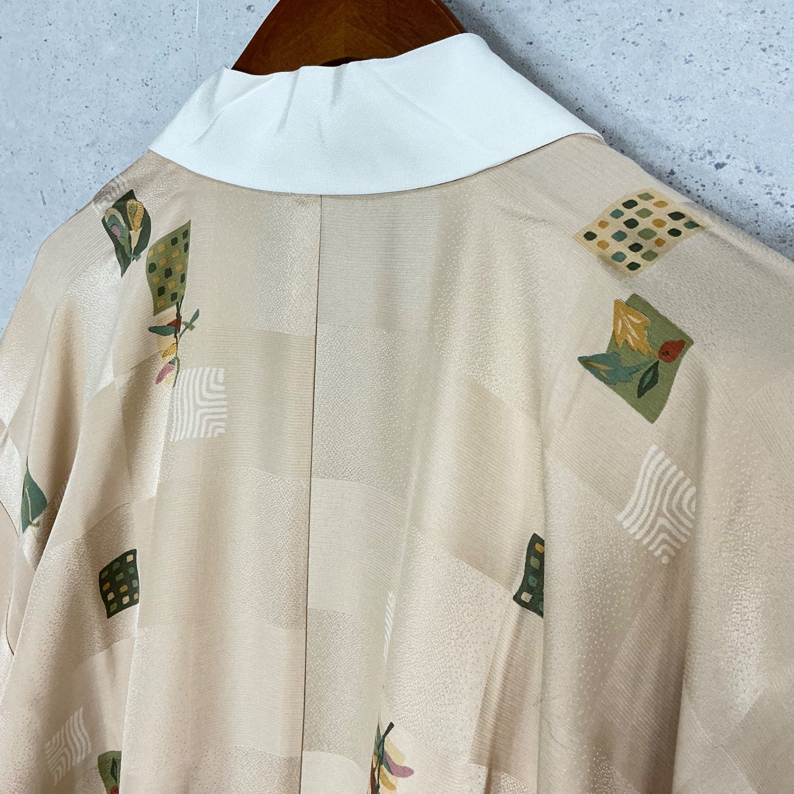 kimono+one◇美品◇長襦袢◇正絹◇単衣◇健勝苑ガード◇居敷当て付き
