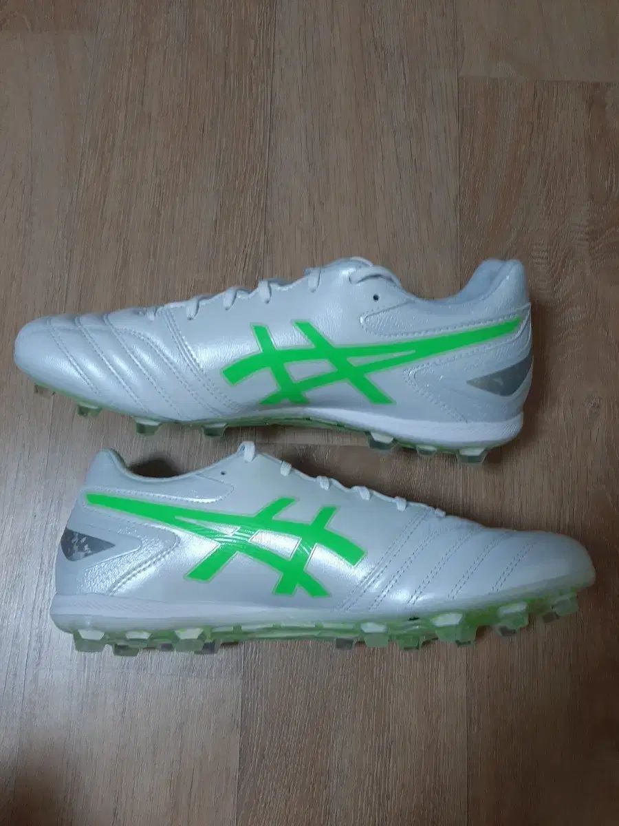 アシックス DS ライト プロ AG 270