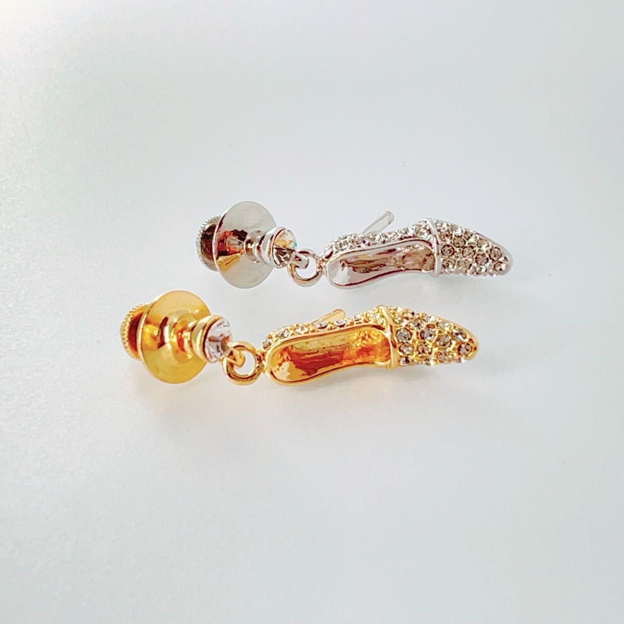 美品 GSTVタンザナイト×ダイヤSV950×K18 フラワーブローチ 刻印あり 美