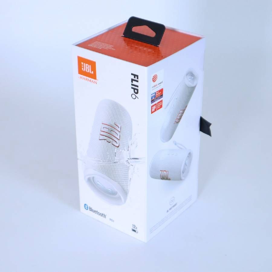 JBL HARMAN FLIP6 ポータブルウォータープルーフスピーカー 色 ホワイト 2ウェイスピーカーシステム 防水性能 防塵加工 302h18