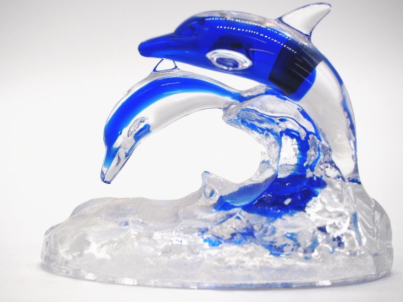 在庫処分特価】ガラス製 イルカの置物 インテリアオブジェ 波乗り