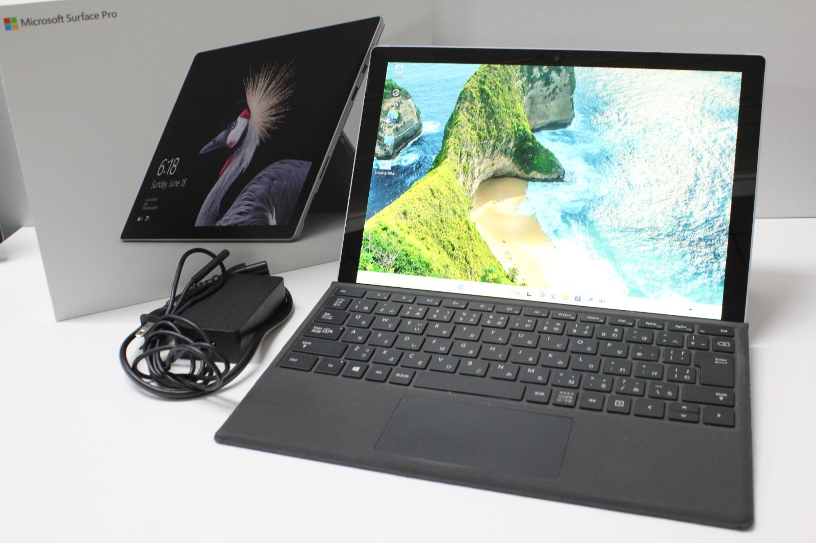 Surface Pro 第5世代 intel Core i5 256GB 8GB