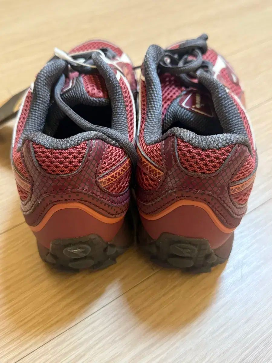 スニーカー ルーナ