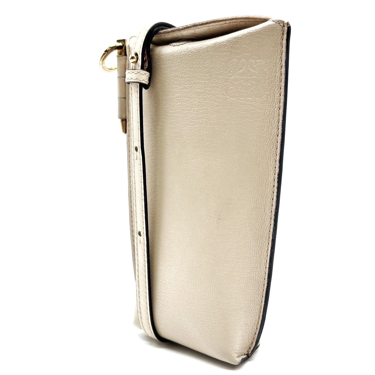 良品】 LOEWE ロエベ アナグラム ショルダーバッグ ホワイト 白 レザー 