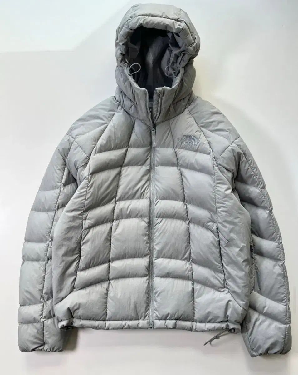 THE NORTH FACE ザノースフェイス デイドライブ ライトグレー 95 100サイズ