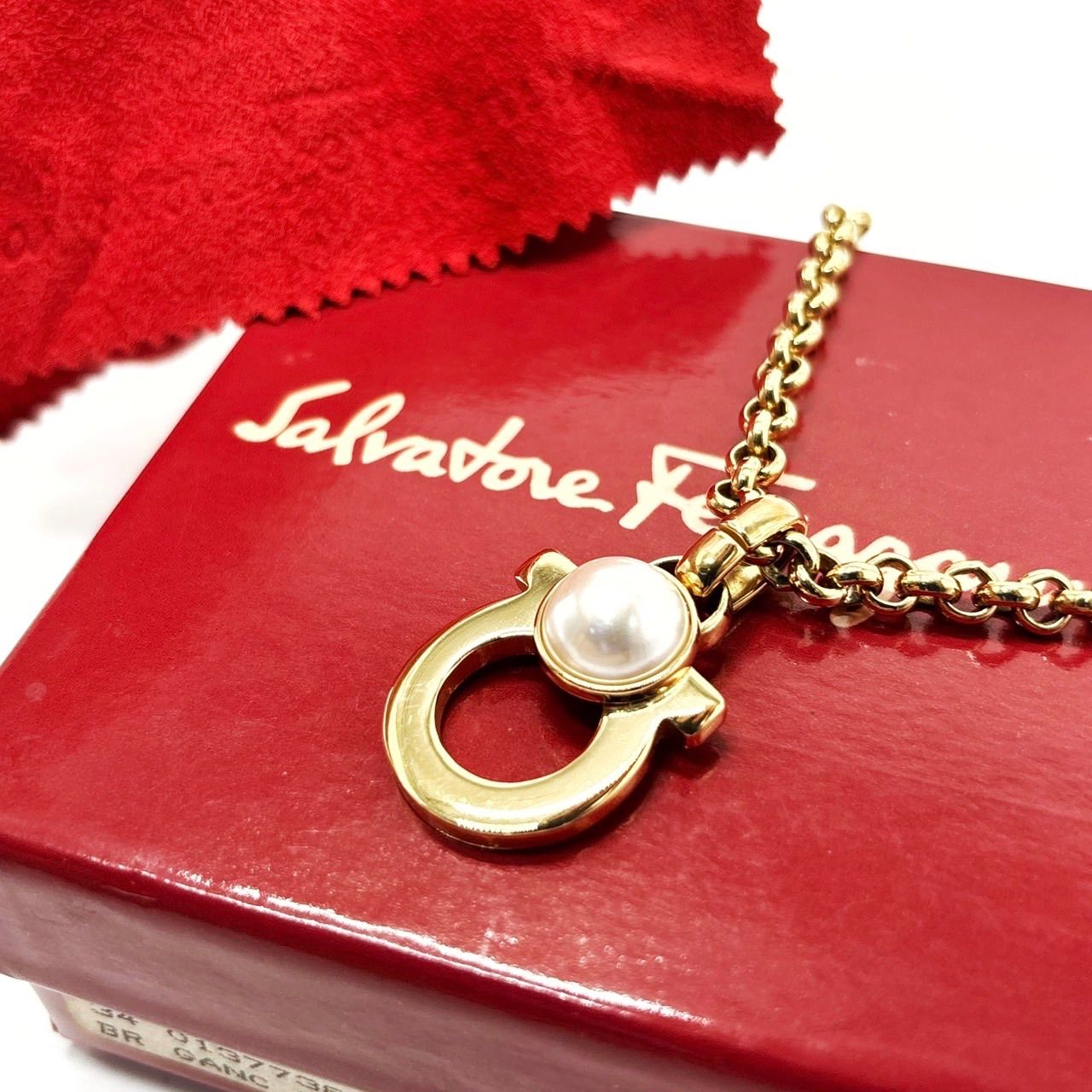 Salvatore Ferragamo サルヴァトーレフェラガモ ガンチーニ ゴールド チェーンネックレス パール レディース メンズ ユニセックス 男女兼用
