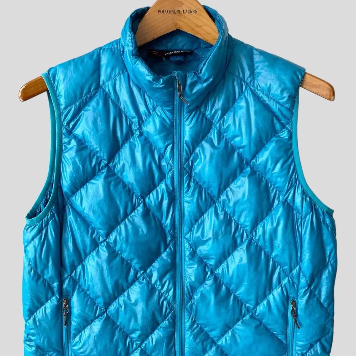 レディース Mサイズ モンベル キルティング 軽量 ダウンベスト