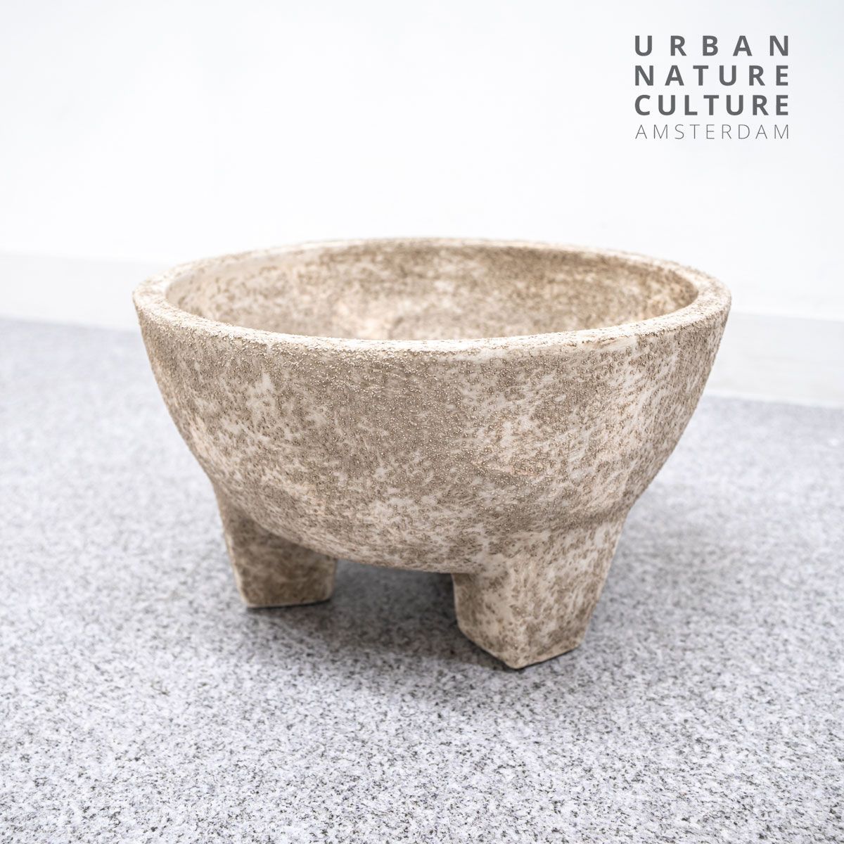 URBAN NATURE CULTURE アーバン ネイチャー カルチャー Pot on legs Modern Rustic ポットオンレッグ モダン ラスティック オブジェ 置物 セラミック