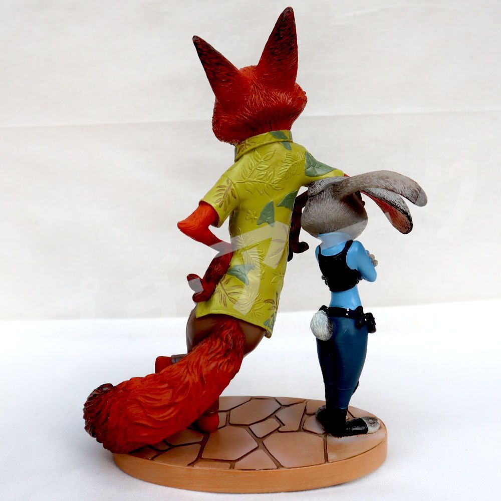 ディズニー フィギュア 定価13,200円 ズートピア ジュディ＆ ニック