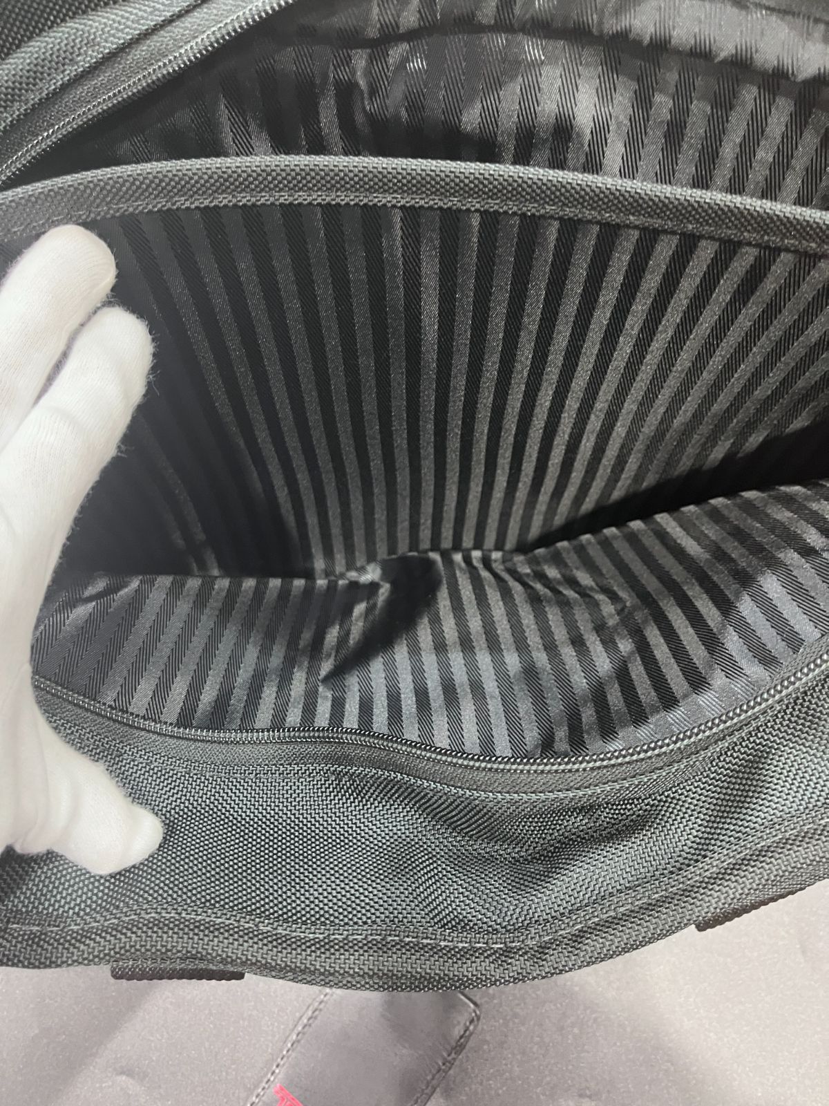 トゥミ ブリーフケース