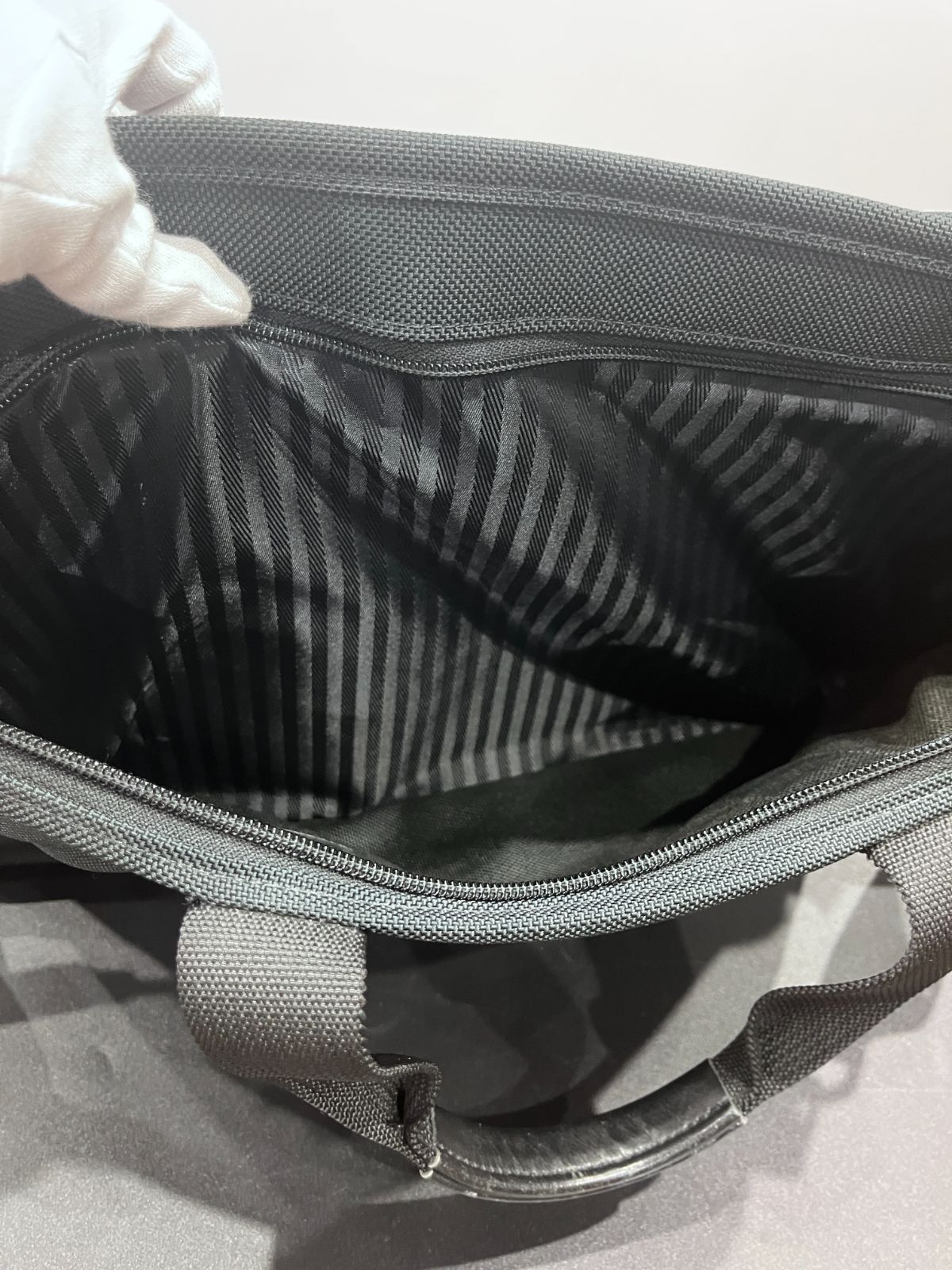 トゥミ ブリーフケース