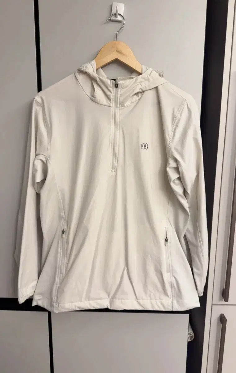 コーロンスポーツ 機能性 WHO フード スウェット