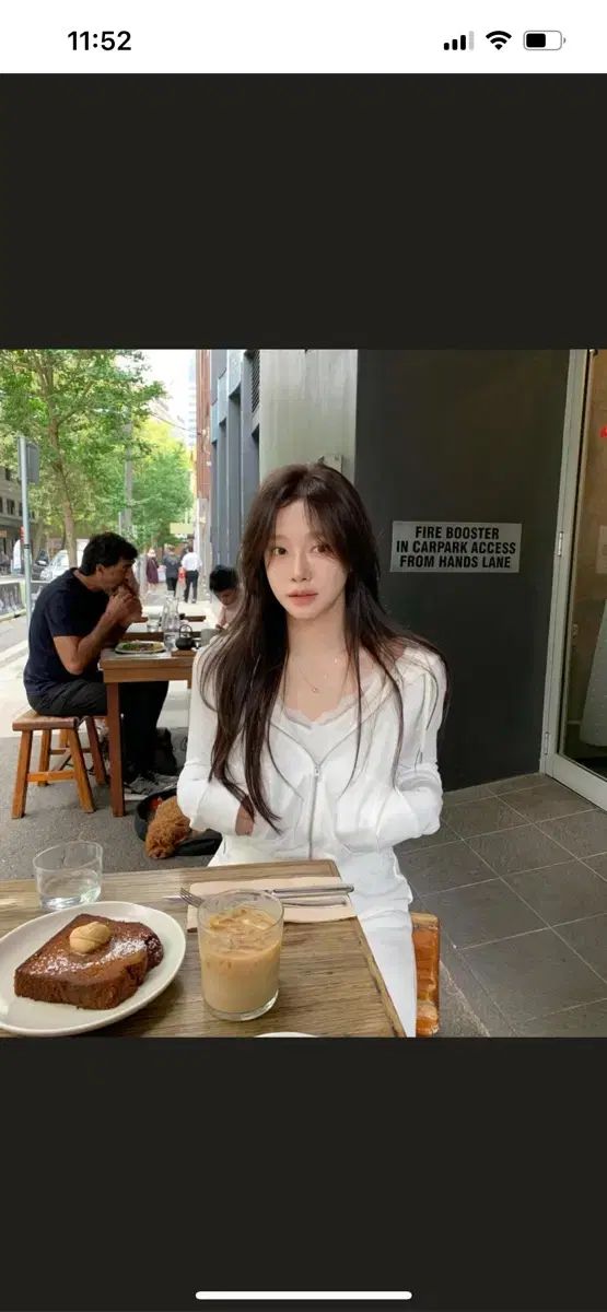 The wish リズ アイリーン ジップアップフーディー フードジップアップ アイボリー leeds