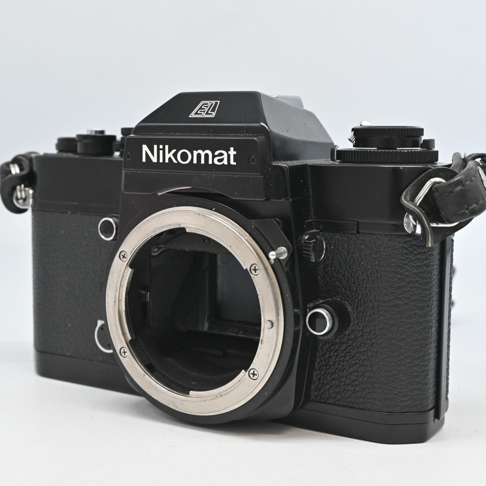 Nikomat EL フィルムカメラ 其の③ Nikon Nikomat EL フィルム一眼レフの使い方 | Totte Me Camera