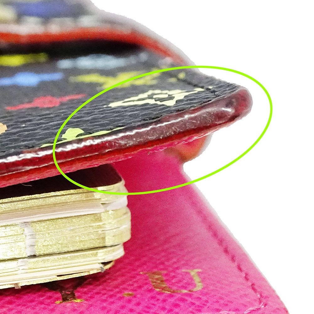 コンパクト イニシャル入り