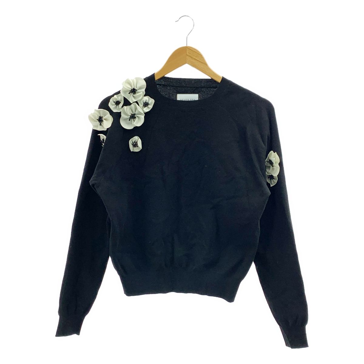 花柄ニットワンピース　セブンテンバイミホカワヒト 花柄ニットワンピース セブンテンバイミホカワヒト