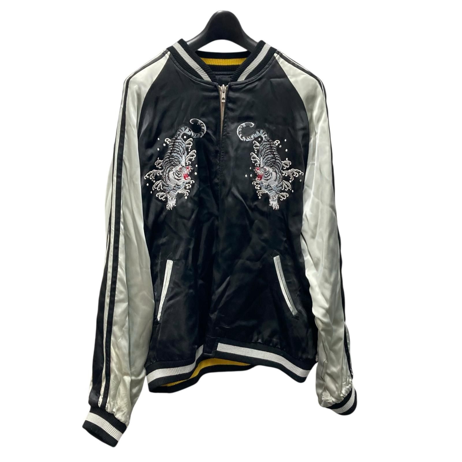 新品未使用 阪神タイガース× AVIREXコラボ リバーシブルスカジャン 阪神ファン必見！ AVIREX（アヴィレックス）とのコラボアパレルが素敵