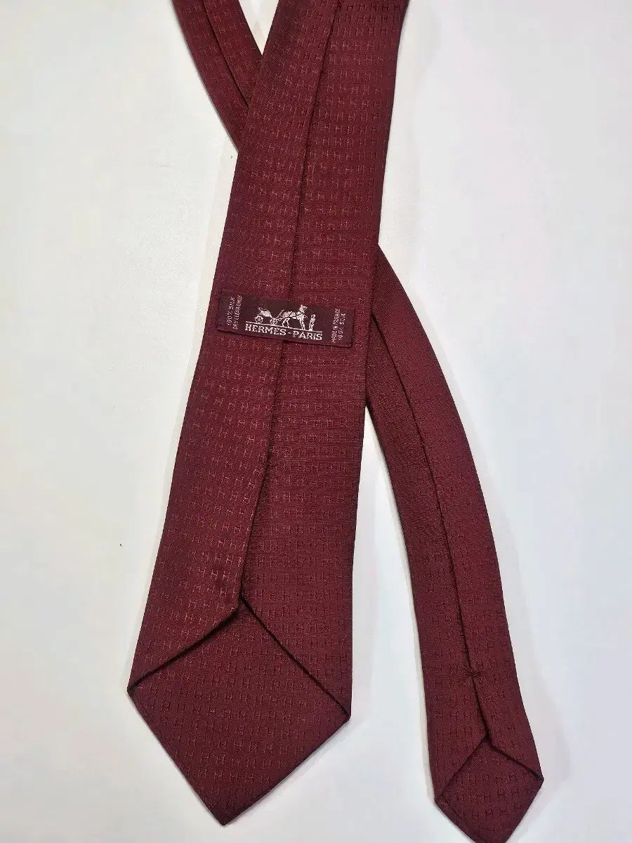 HERMES バーガンディ Hロゴ ネクタイ Hermes エルメス バーガンディ H ロゴ シルクネクタイ プレゼント包装
