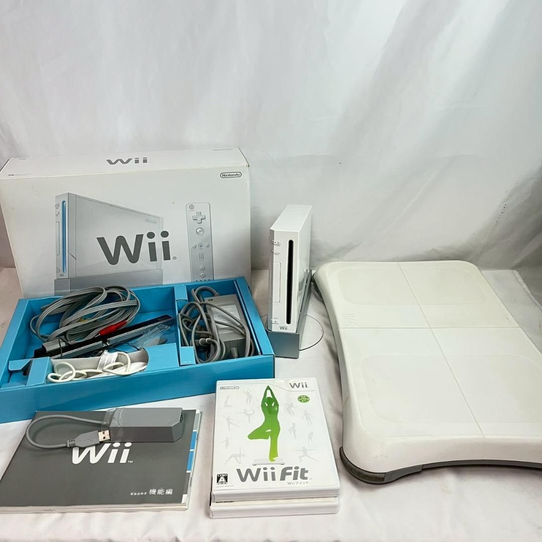 Wii本体Wii Fitバランスボードゲームソフト等すぐ遊べるおまとめセット大量