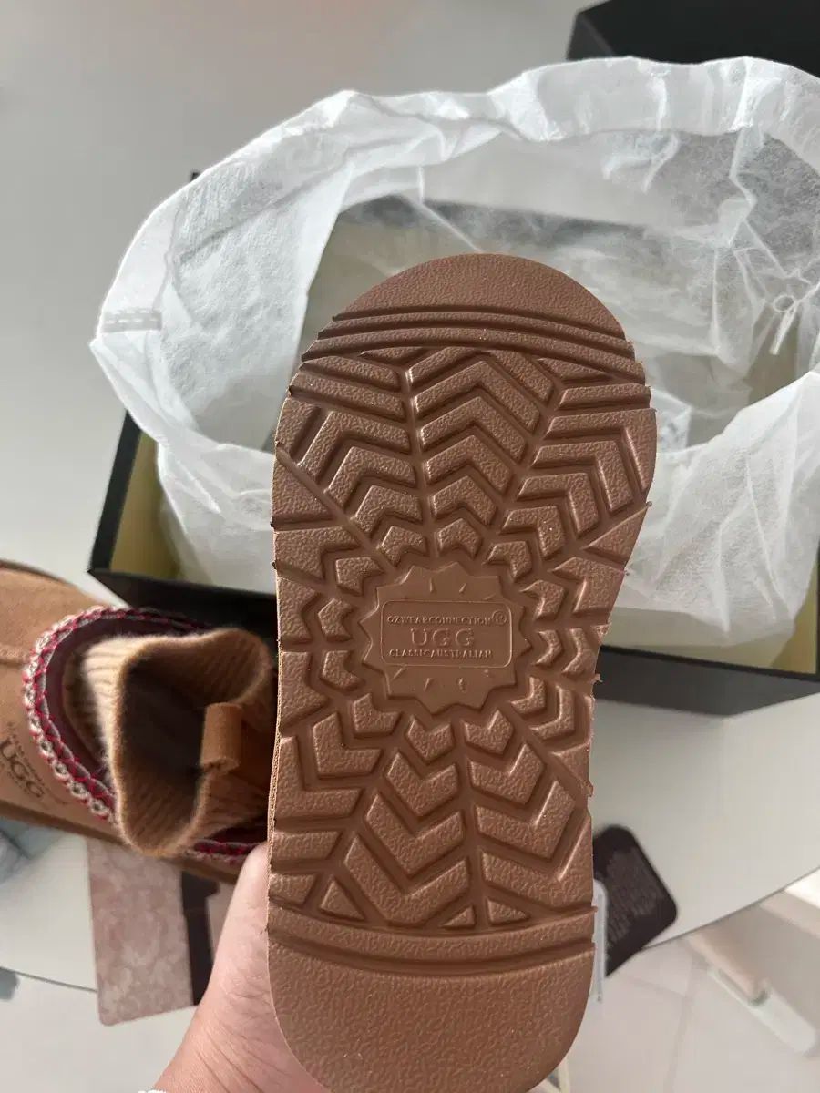 アグ アグキッズ ニットフラットフォーム 190