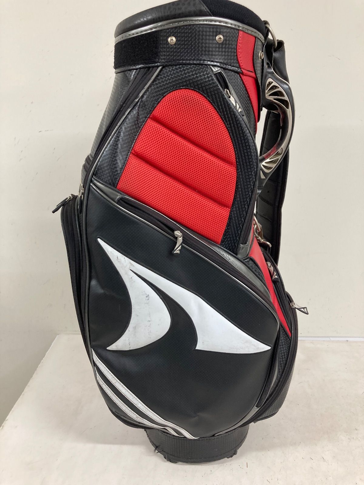 【未使用品】TourStage キャディバッグ 赤黒 TOURSTAGEゴルフバック ツアーステージ 赤✖️黒 新品未使用 ツアー