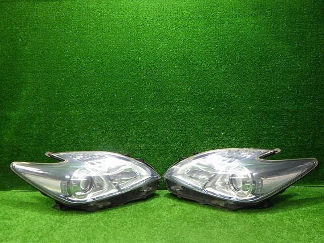ヘッドライト ZVW30 前期 左右 ハロゲン プリウス 47-29 トヨタ 左右