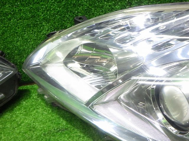 30プリウス ヘッドライト左右 ハロゲン ZVW30 人気 前期 47-29