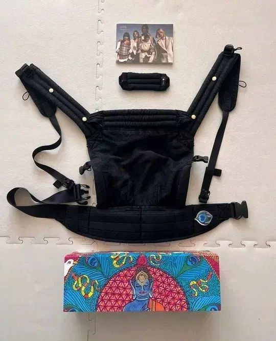 無修正 箱 O アーティポペ ツイード ベビーキャリア 黒