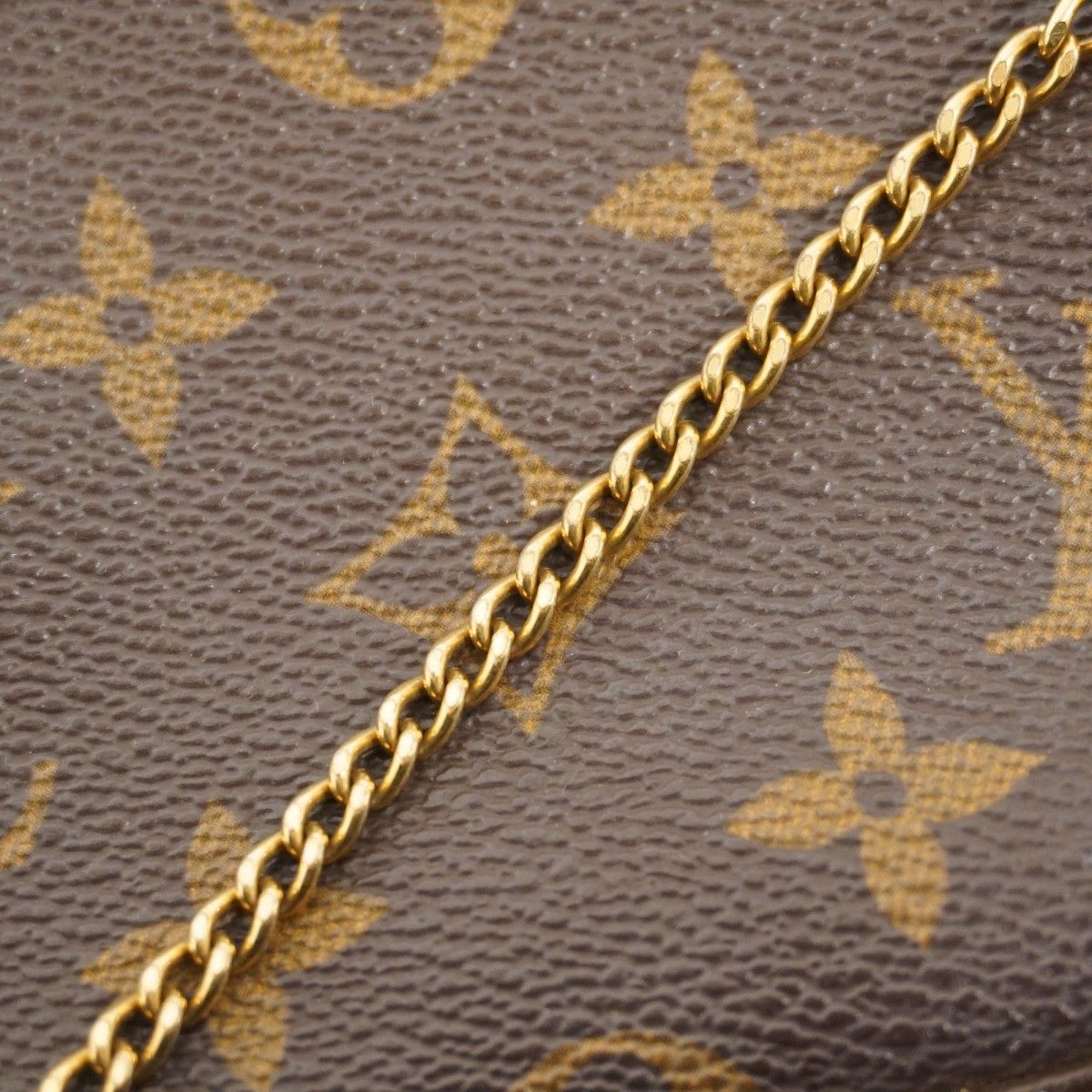 ミニポシェットアクセソワール M