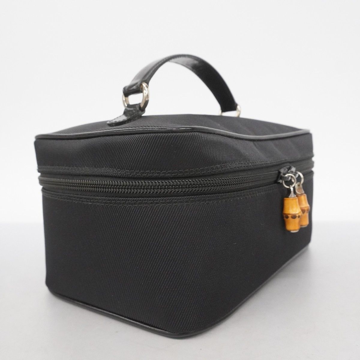 5oc2053 グッチ バニティバッグ バンブー 032 1956 0150 ナイロン ブラック シルバー金具 レディース