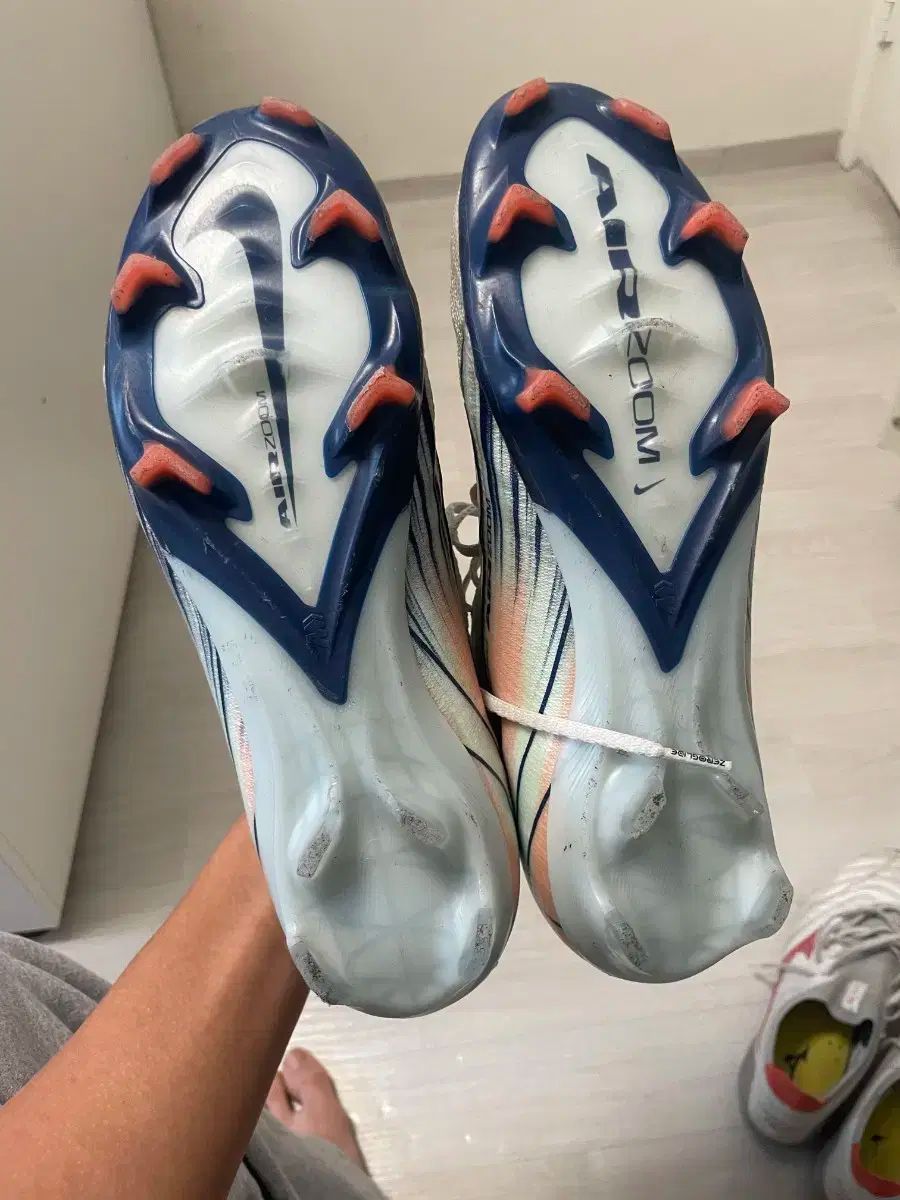 マーキュリアル ヴェイパー 16 エリート 280 MDS