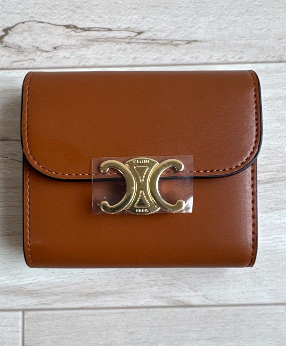 三色選択 CELINE ブラウン 三つ折り財布