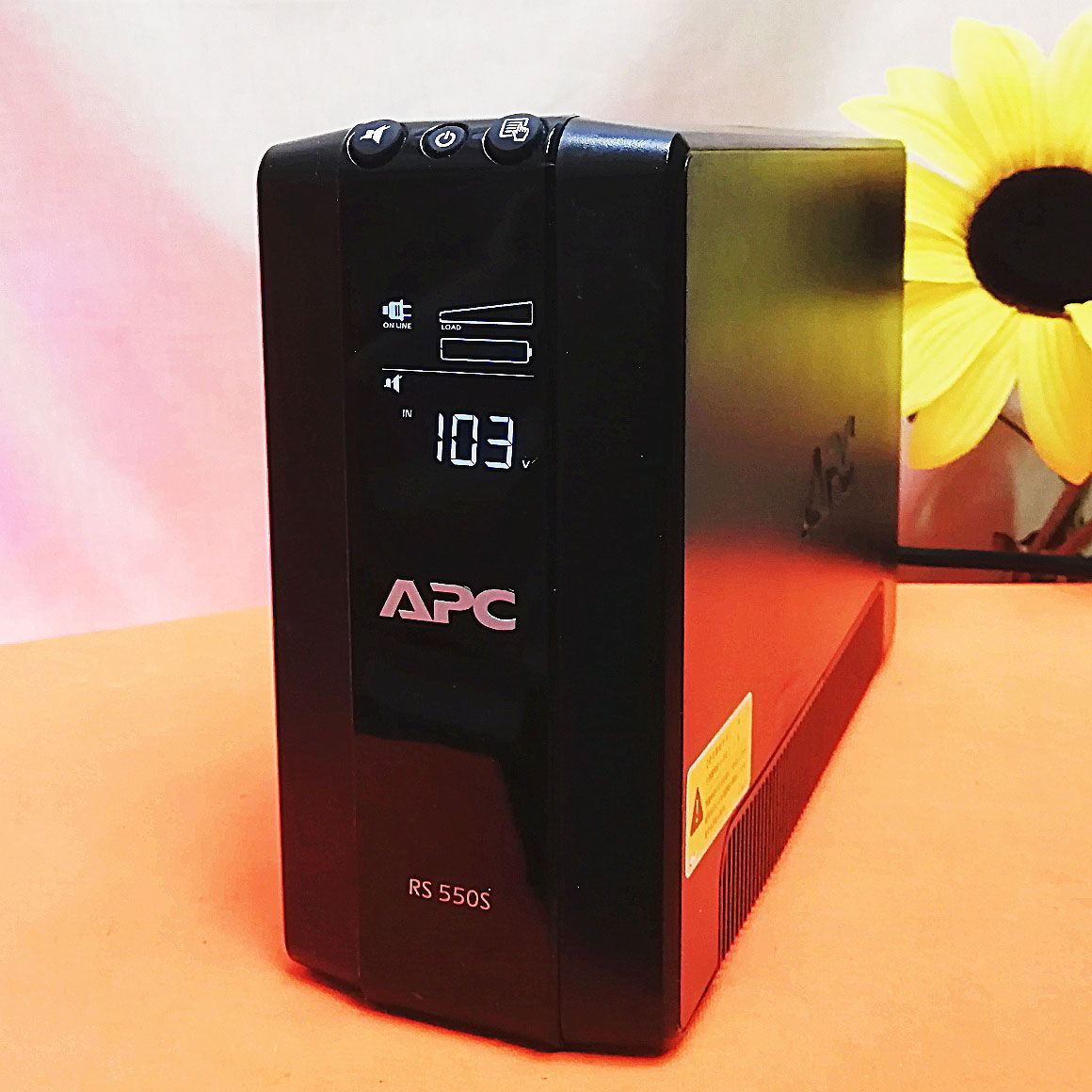 無停電電源装置 UPS APC【RS 550S】