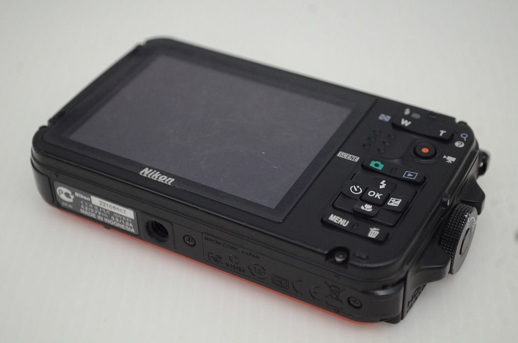 AW100 コンパクトデジタルカメラ