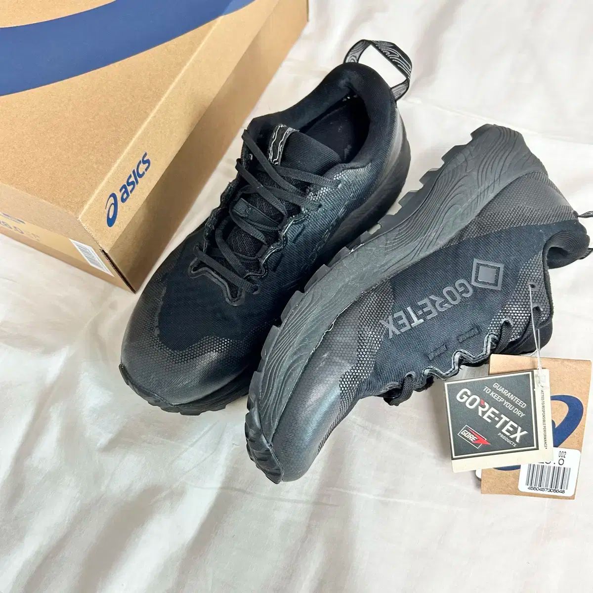 260 アシックス ゲル トラボコ 12 ゴアテックス