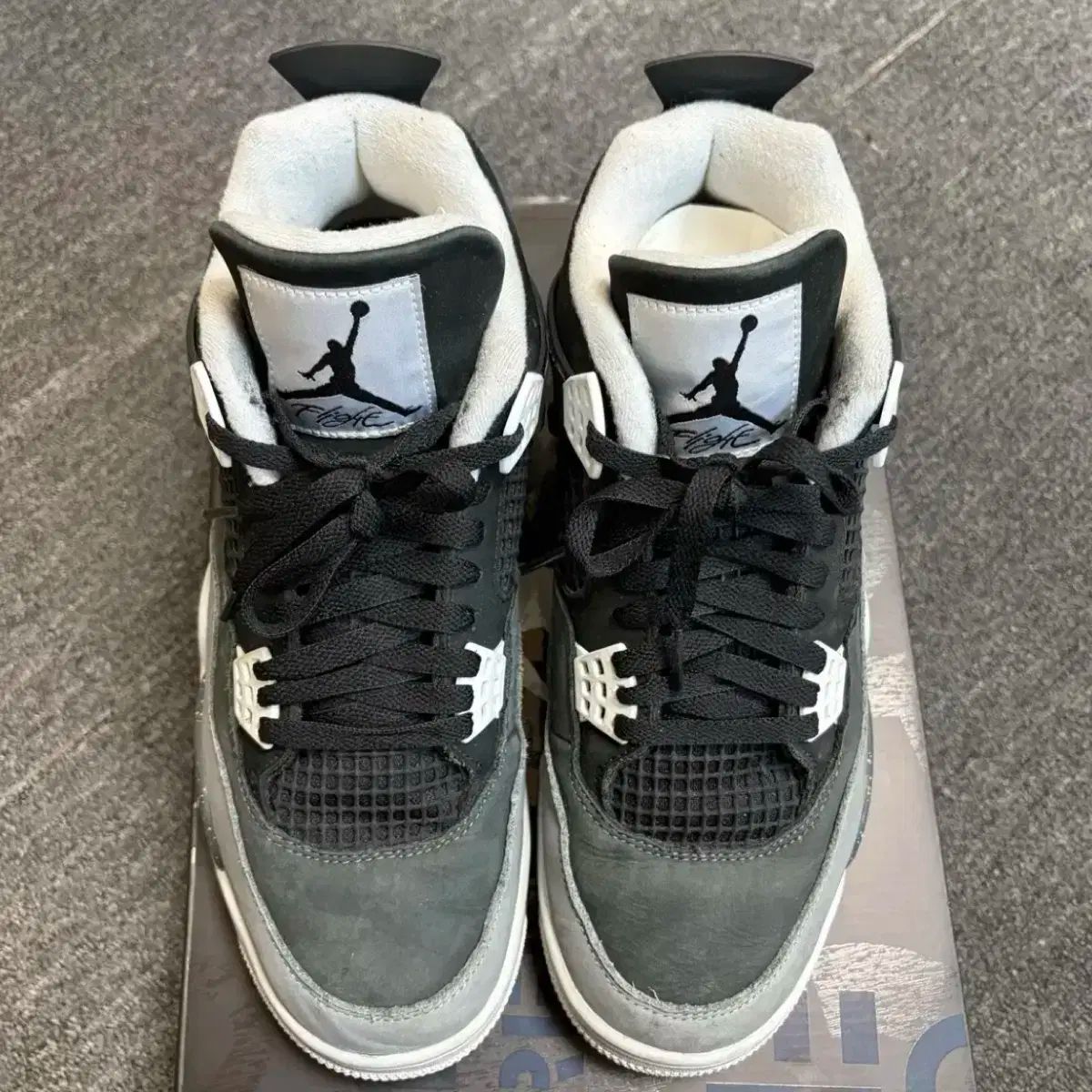 ナイキ エア ジョーダン 4 レトロ フィア 280