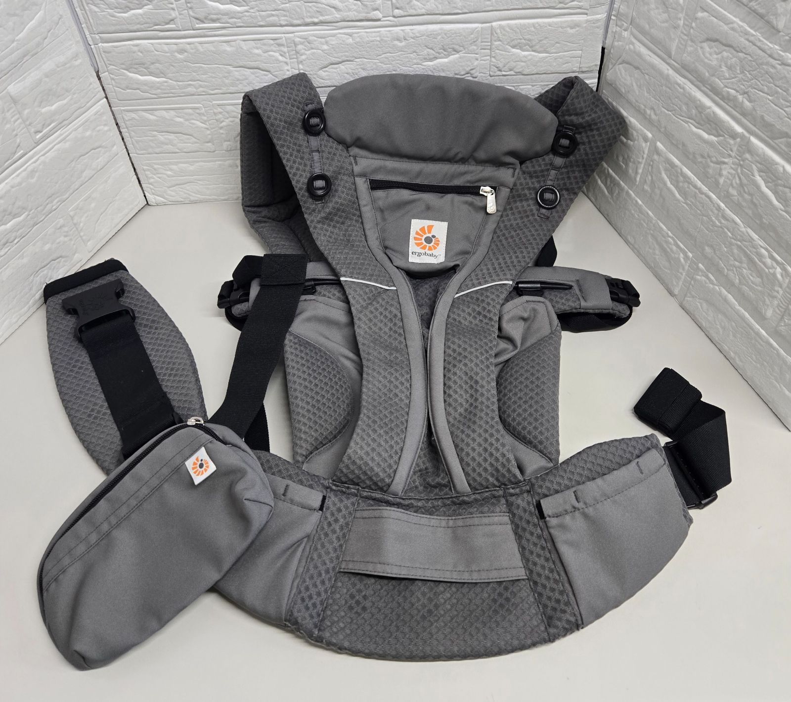 エルゴベビー オムニブリーズ ポーチ付き