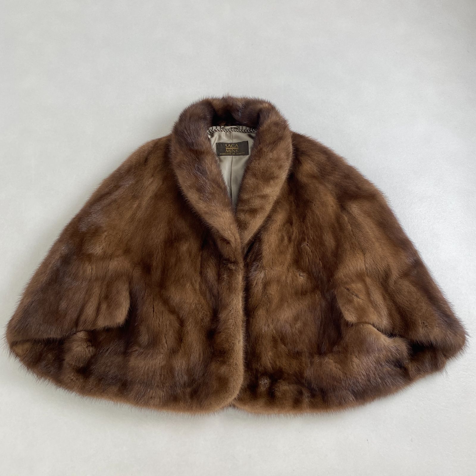 毛皮コート ポンチョ SAGA MINK 上質ミンク ブラウン 裏地刺しゅう ファーケープ サガミンク リアルファー