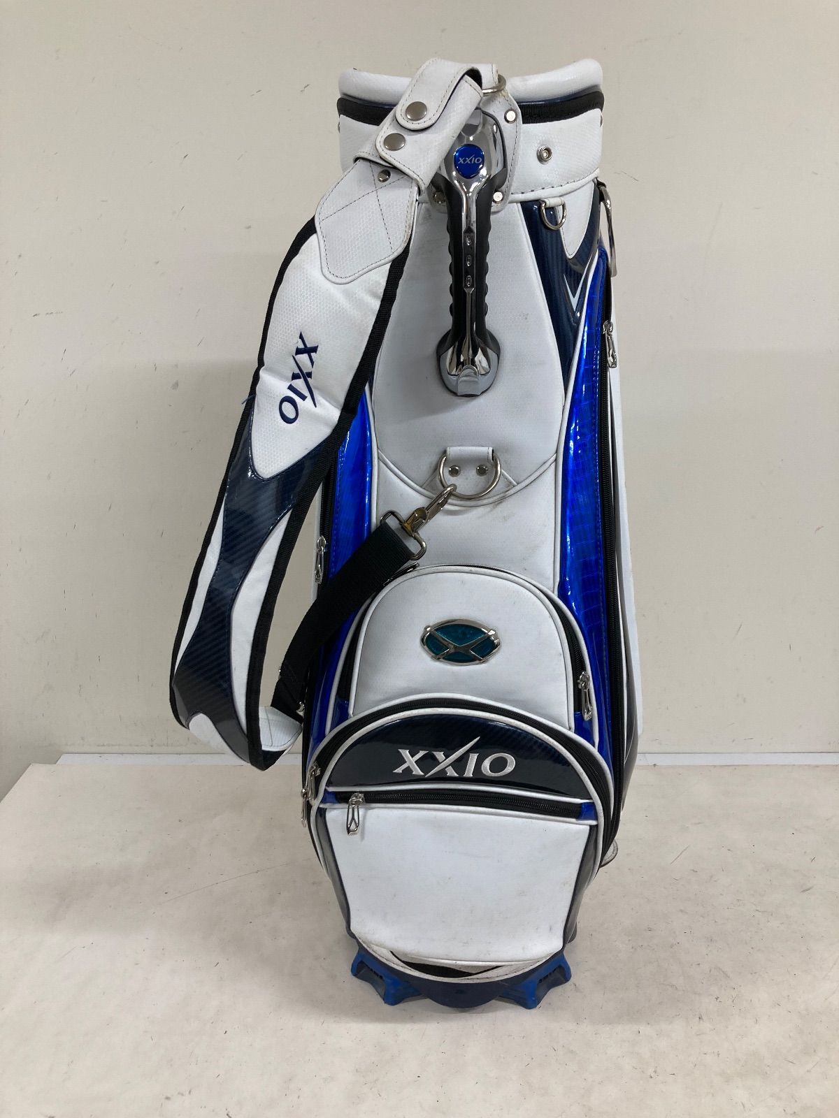 送料無料☆XXIO ゼクシオ☆キャディバッグ キャディーバッグ ゴルフ