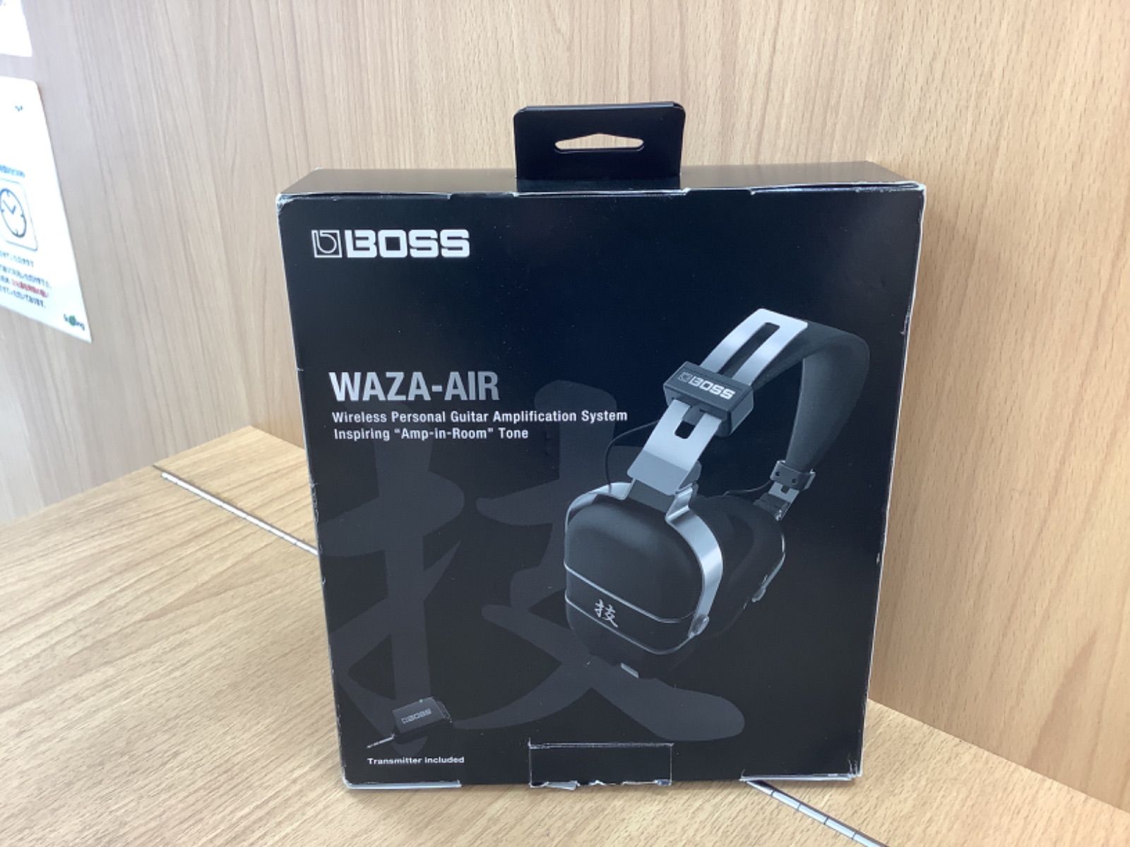 D 1727 BOSS ワイヤレスヘッドフォン WAZA AIR 技