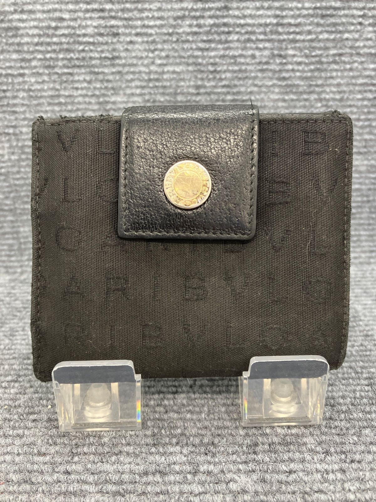 美品 BVLGARI ロゴマニア キャンバス×レザー 二つ折り 財布 美品 BVLGARI ロゴマニア キャンバス×レザー 二つ折り 財布 美品