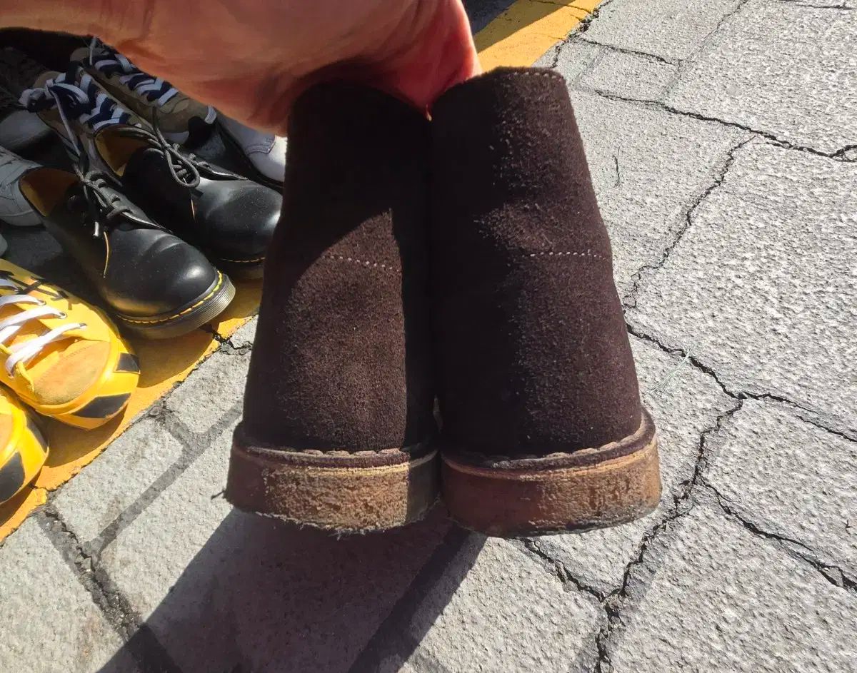 スウェードブーツ