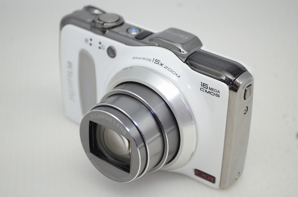 FUJIFILM フジフィルム FinePix F600EXR コンパクトデジタルカメラ ホワイト 元 251027k