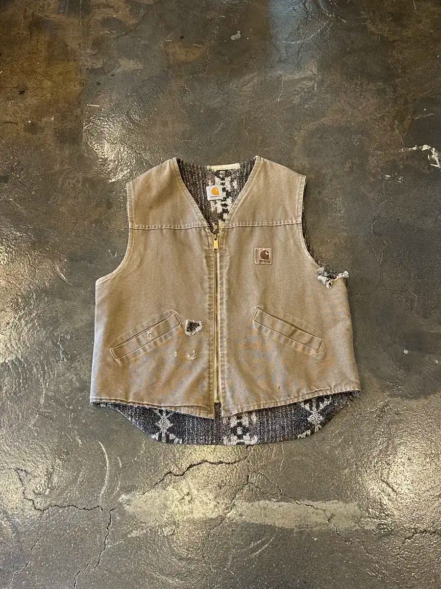 Carhartt カーハート V01 ディストレスド ウォークベスト