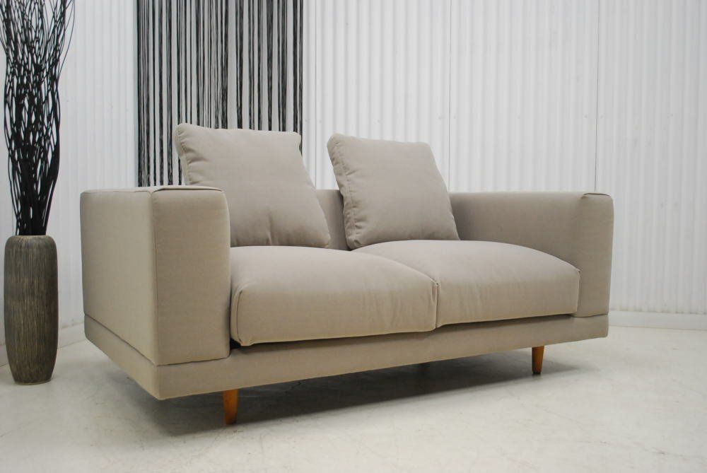 スタイリッシュモダンデザイン ２人掛けソファー